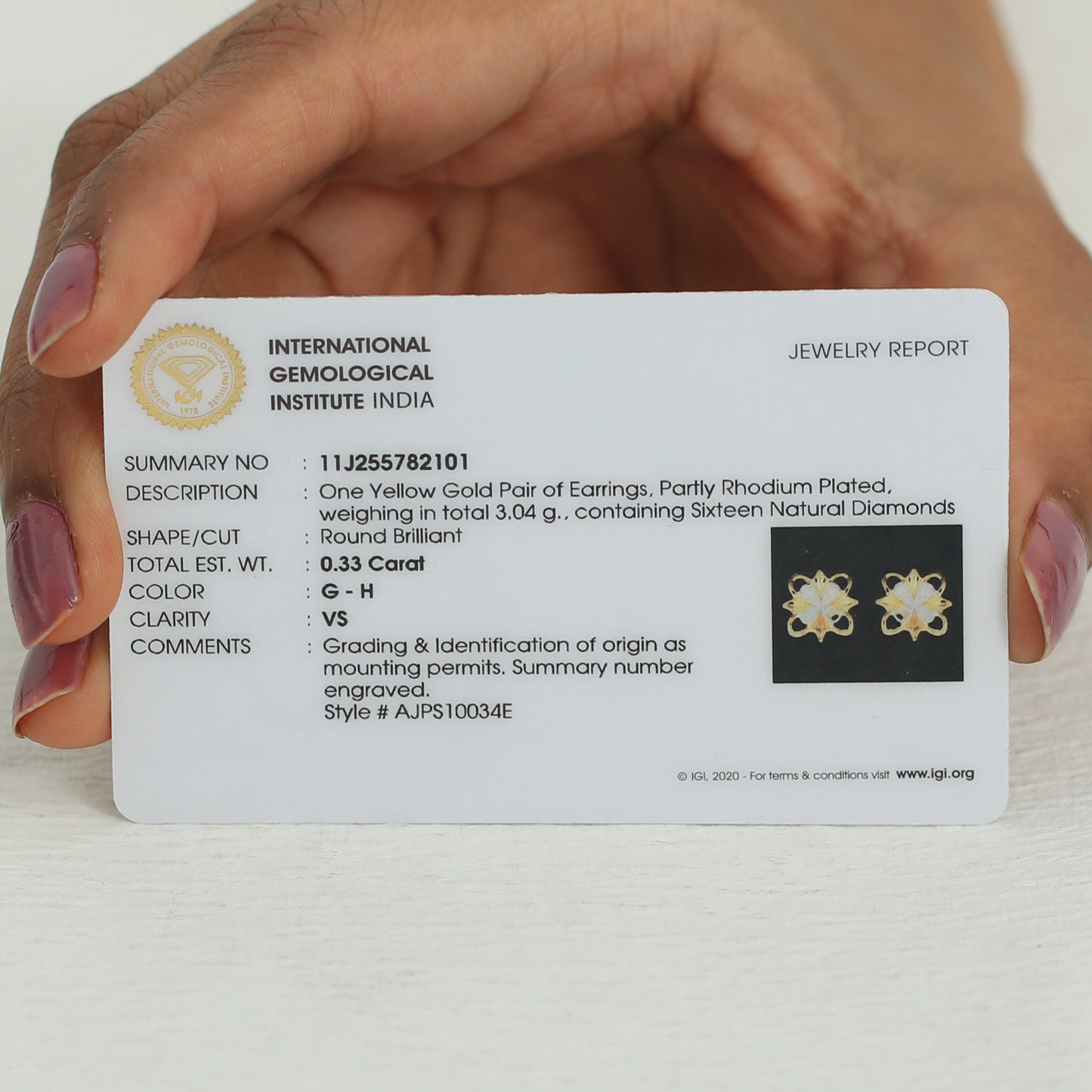 Golden Radiance Diamond Pendant Set
