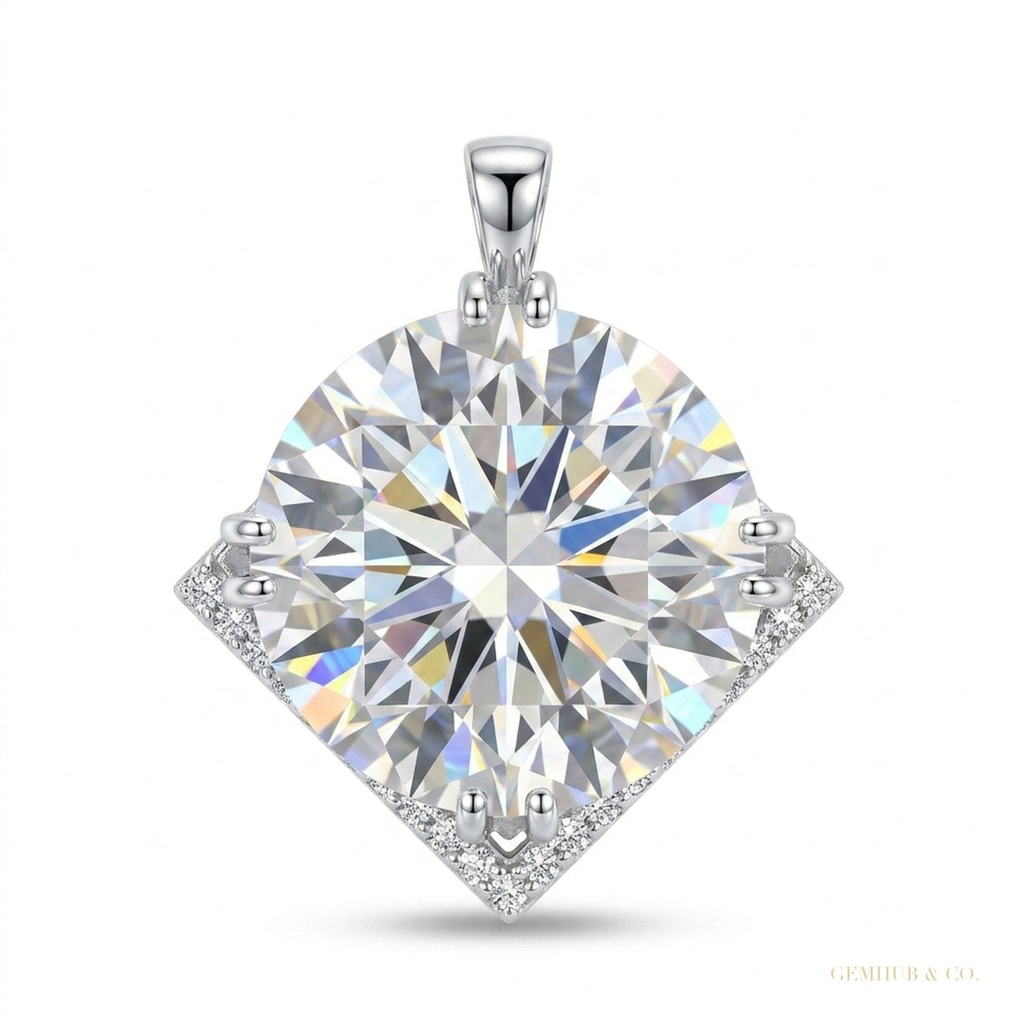 15 ct DEW White Moissanite Pendant in Gold Vermeil Certified Luxury Holiday Jewellery – white background main image