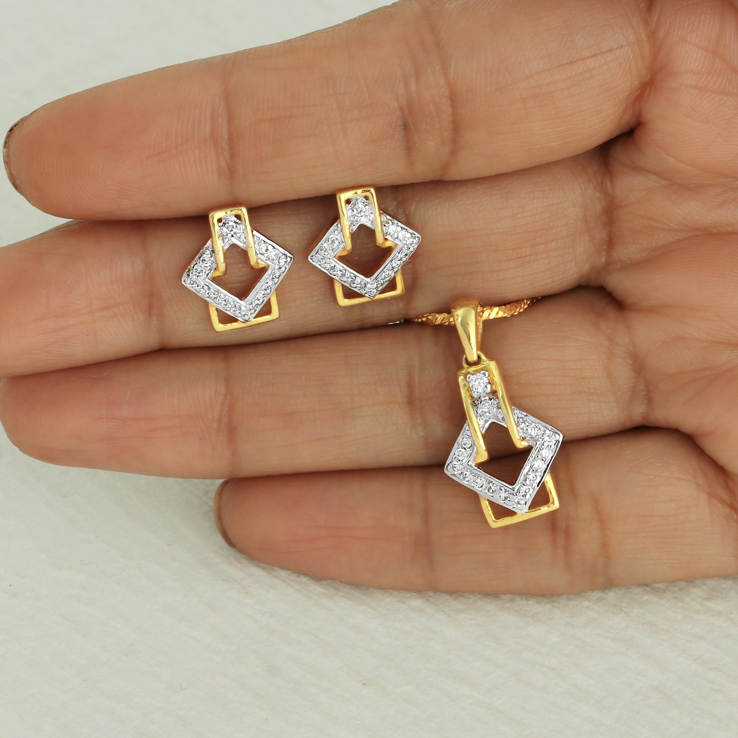 Geometric Spark Diamond Pendant Set