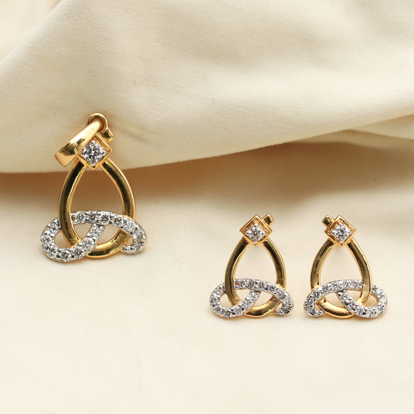 Eternal Embrace Diamond Pendant Set