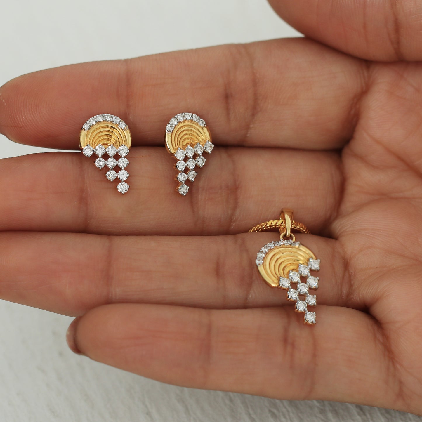 Geometric Diamond Pendant Set