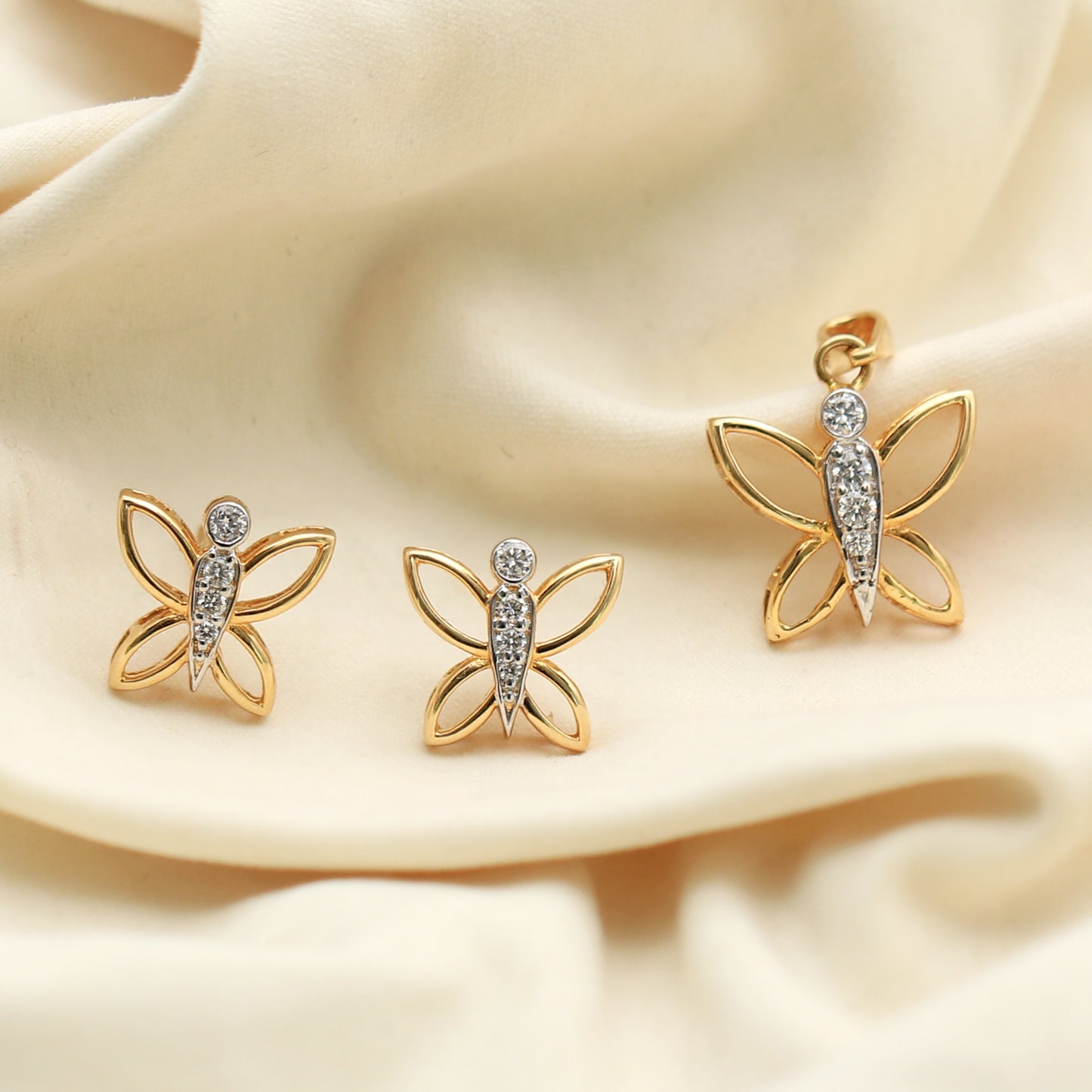 Butterfly Bliss Diamond Pendant Set