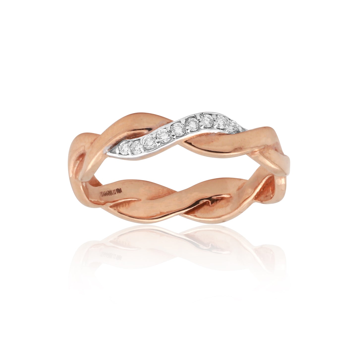 Elegant Twisted Eternity Band
