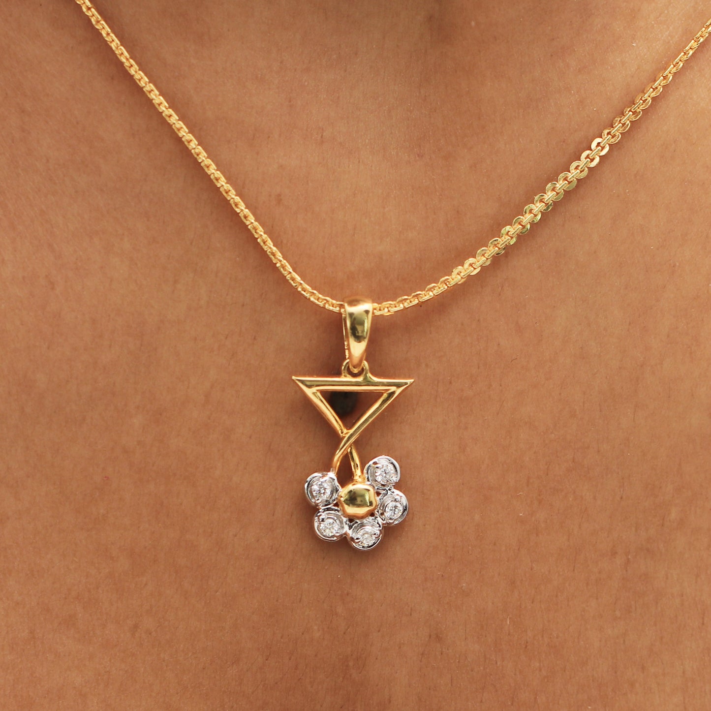 Floral Harmony Diamond Pendant Set