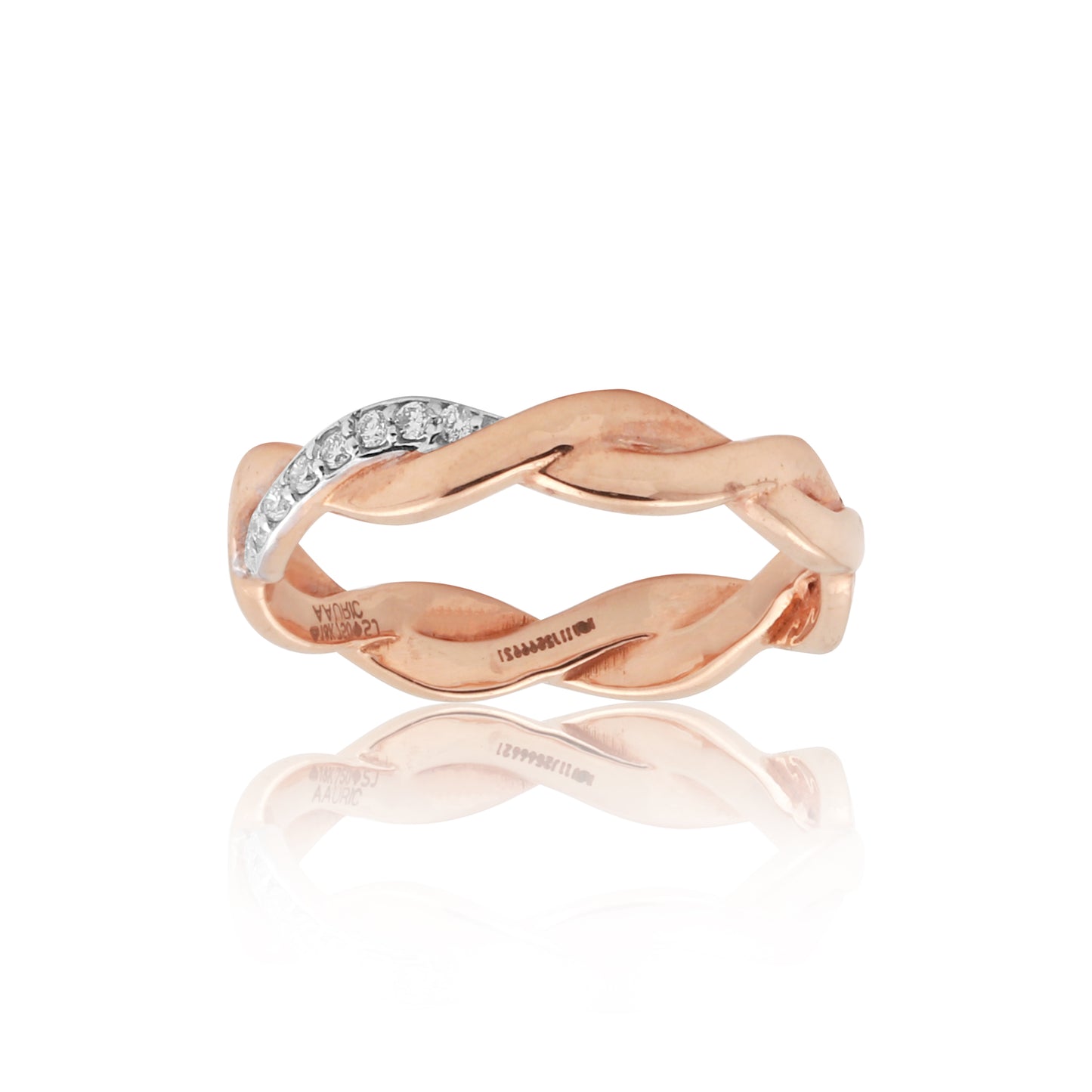 Elegant Twisted Eternity Band