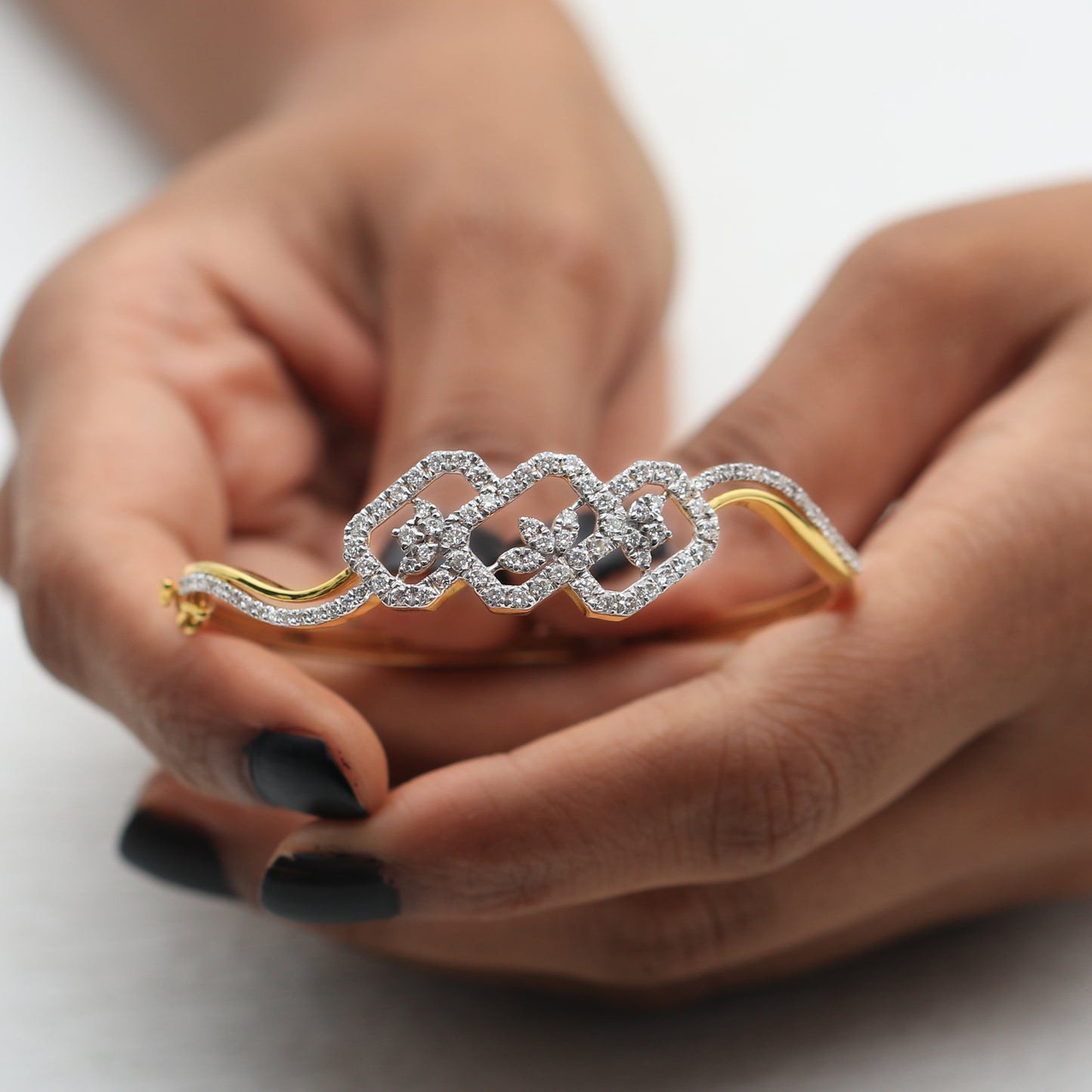 Floral Elegance Yellow Gold Diamond Bracelet