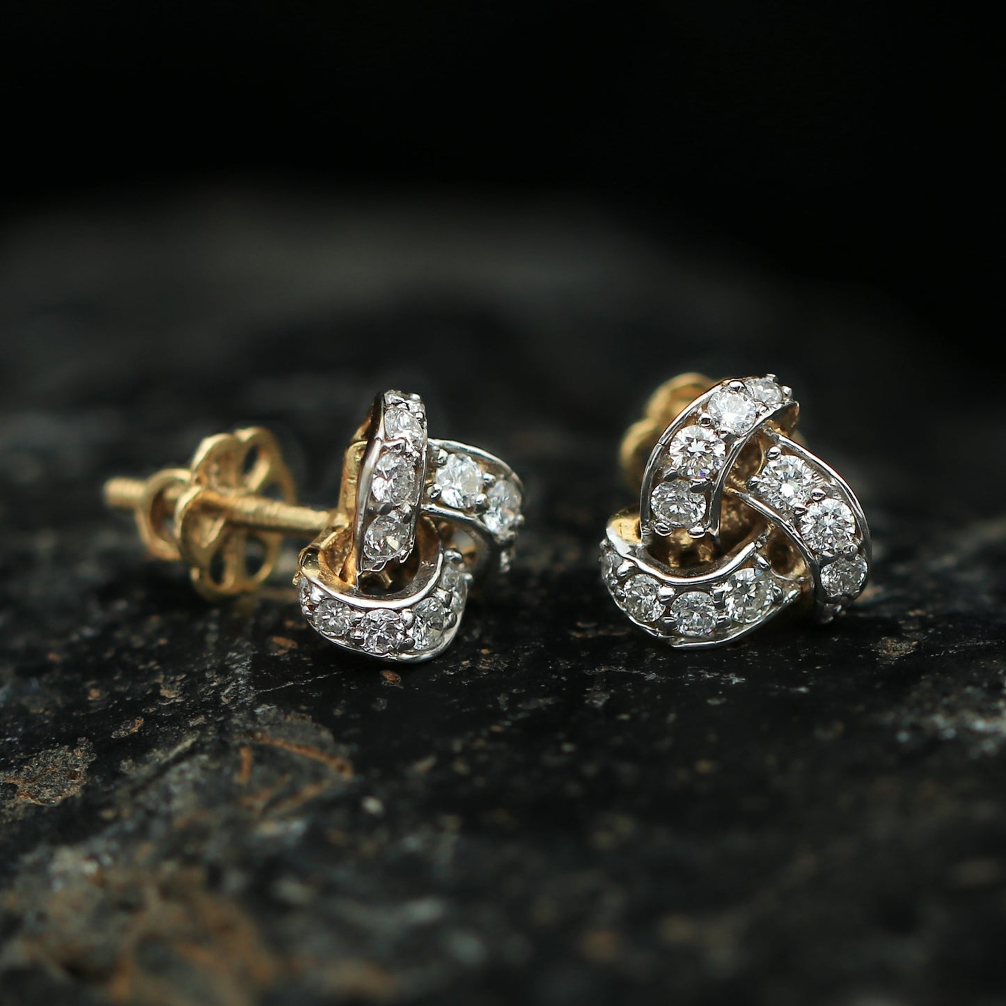 18K Yellow Gold Natural Diamond 0.60 Ct. Stud Earrings EGL Certified