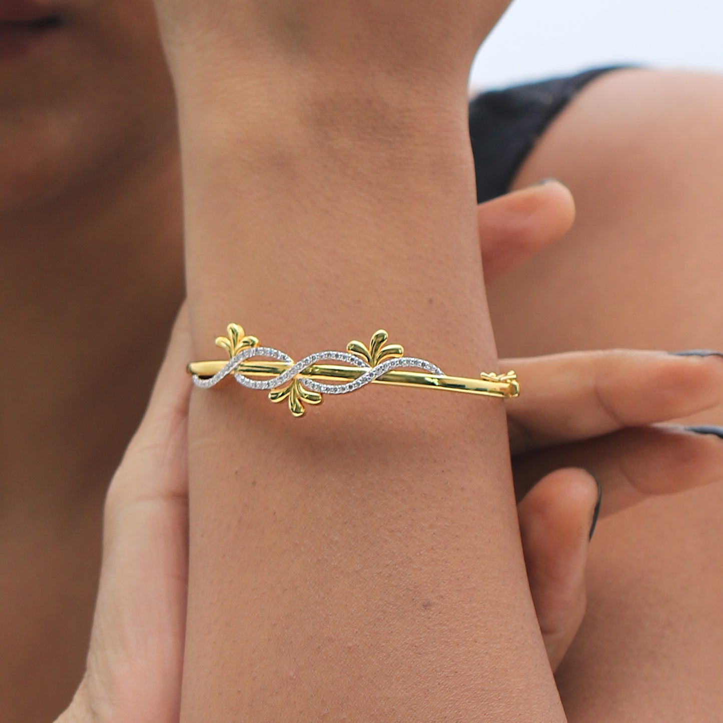 Floral Twist Diamond Bangle