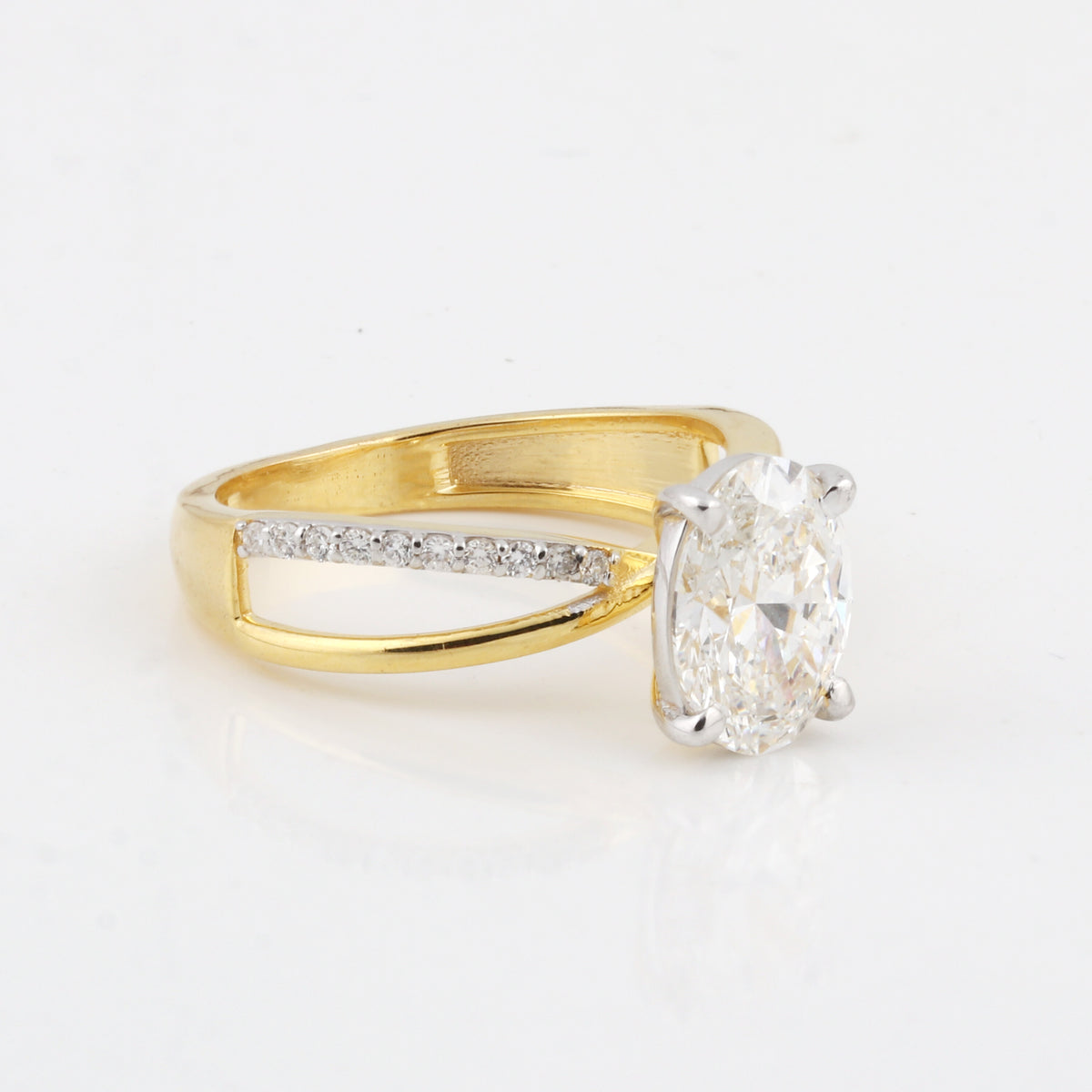14K Lab Grown Diamond Oval Petite Halo Ring | IGI Certified