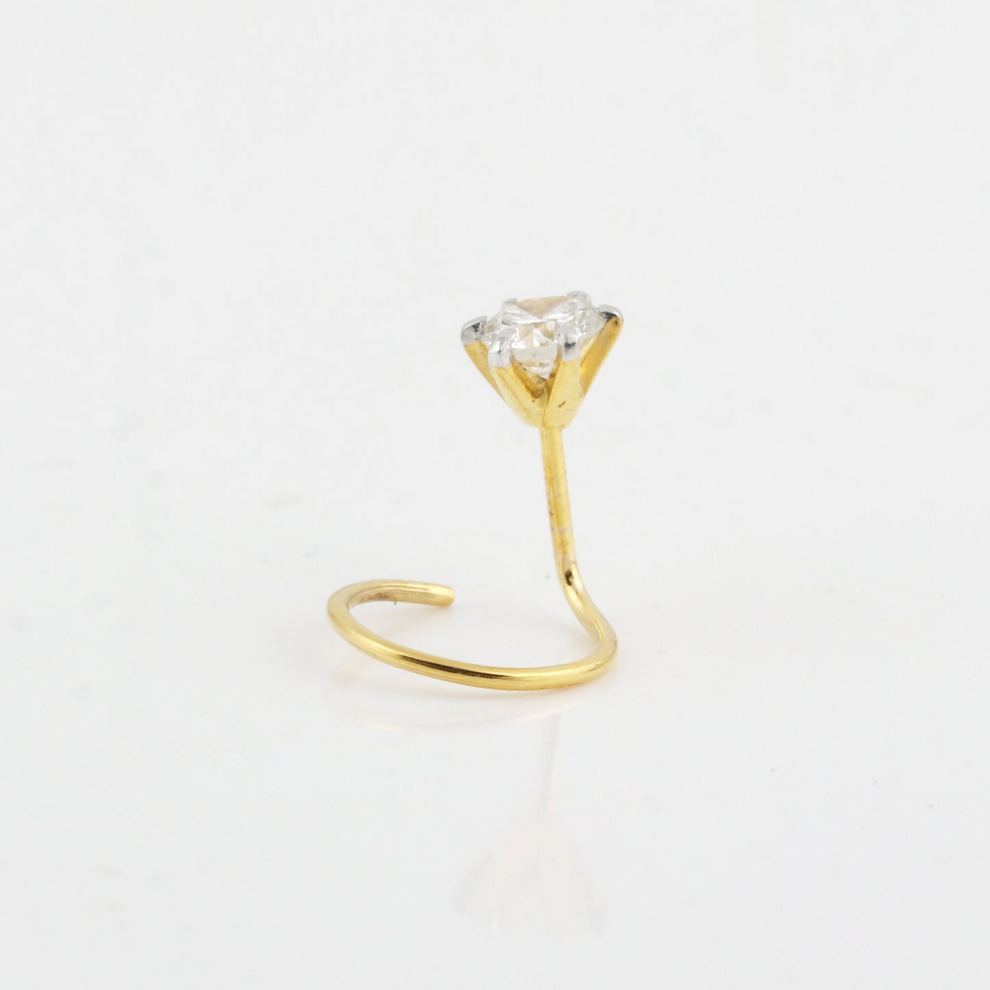 18K Gold Lab Grown Diamond Nose Pin – Round Cut, 0.12 Carat, IGI Certified