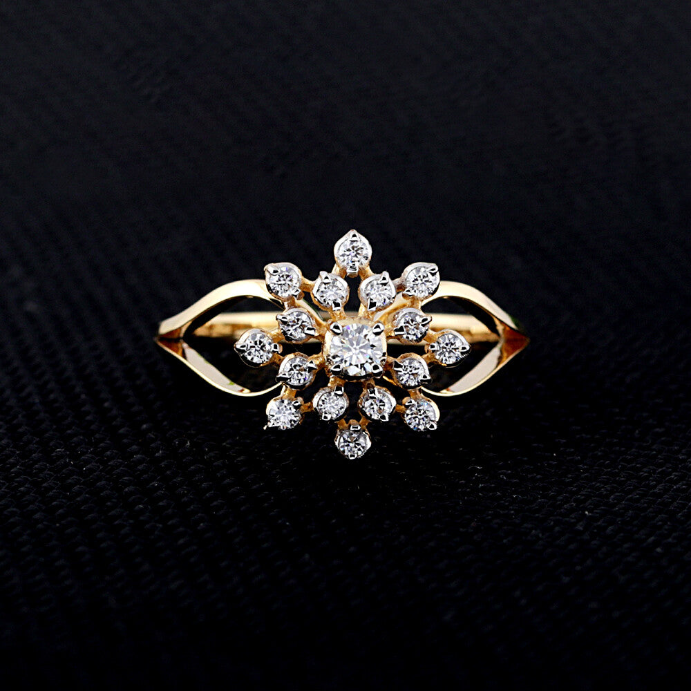 18K Lab Grown Diamond Oval Petite Halo Ring | IGI Certified
