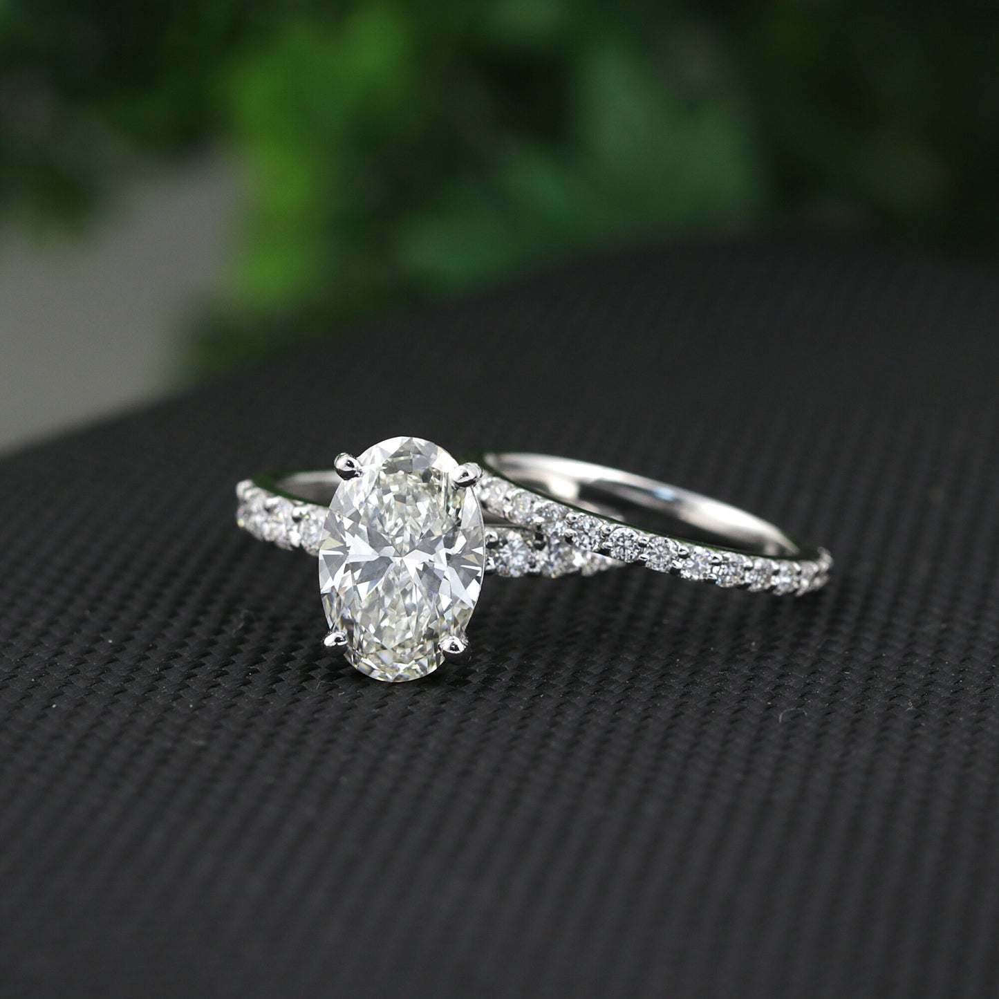 14K Lab Grown Diamond Oval Halo Ring | IGI Certified