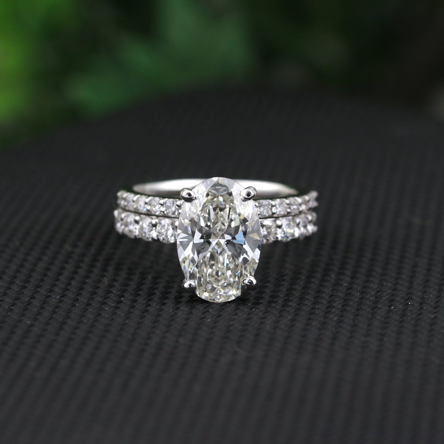14K Lab Grown Diamond Oval Halo Ring | IGI Certified