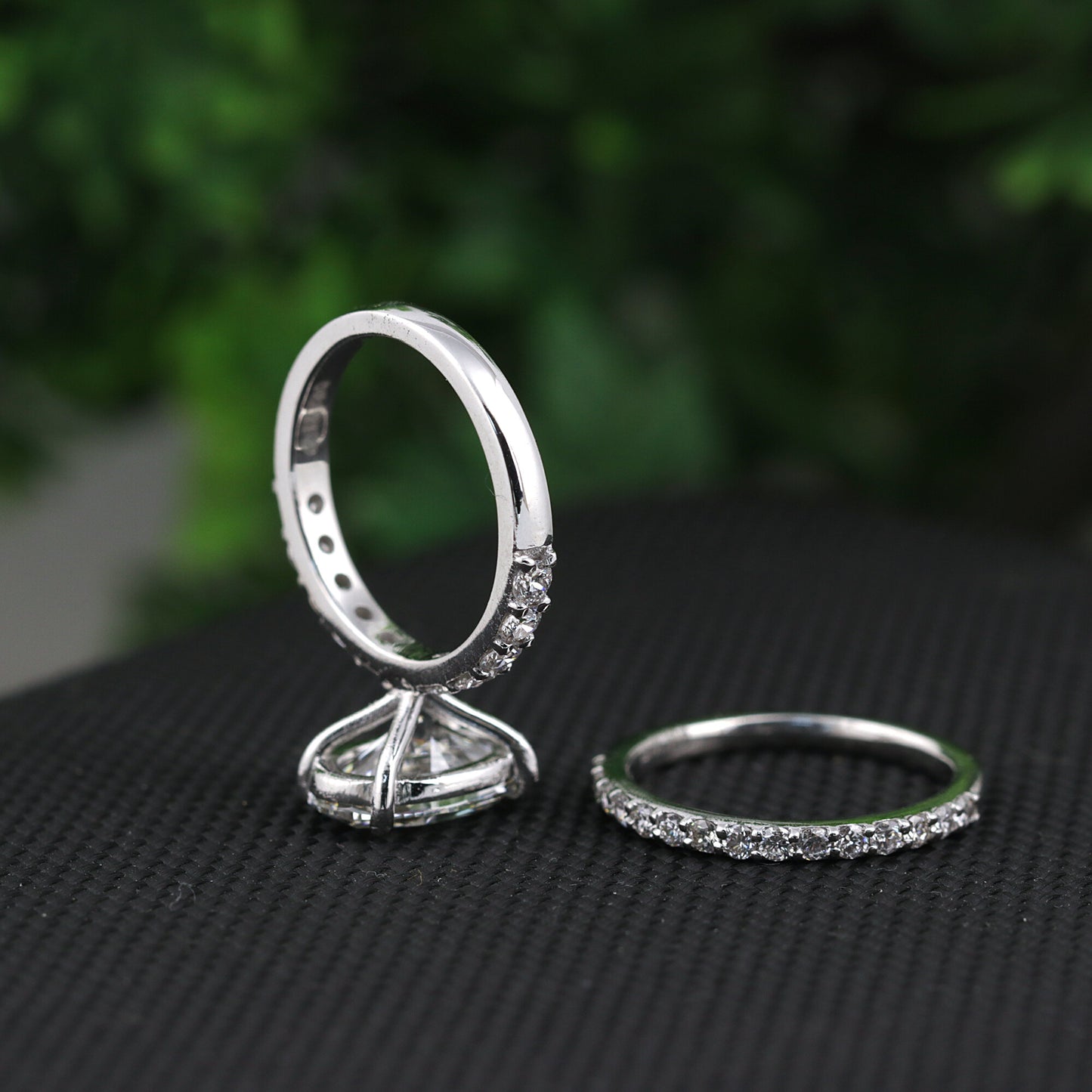 14K Lab Grown Diamond Oval Halo Ring | IGI Certified