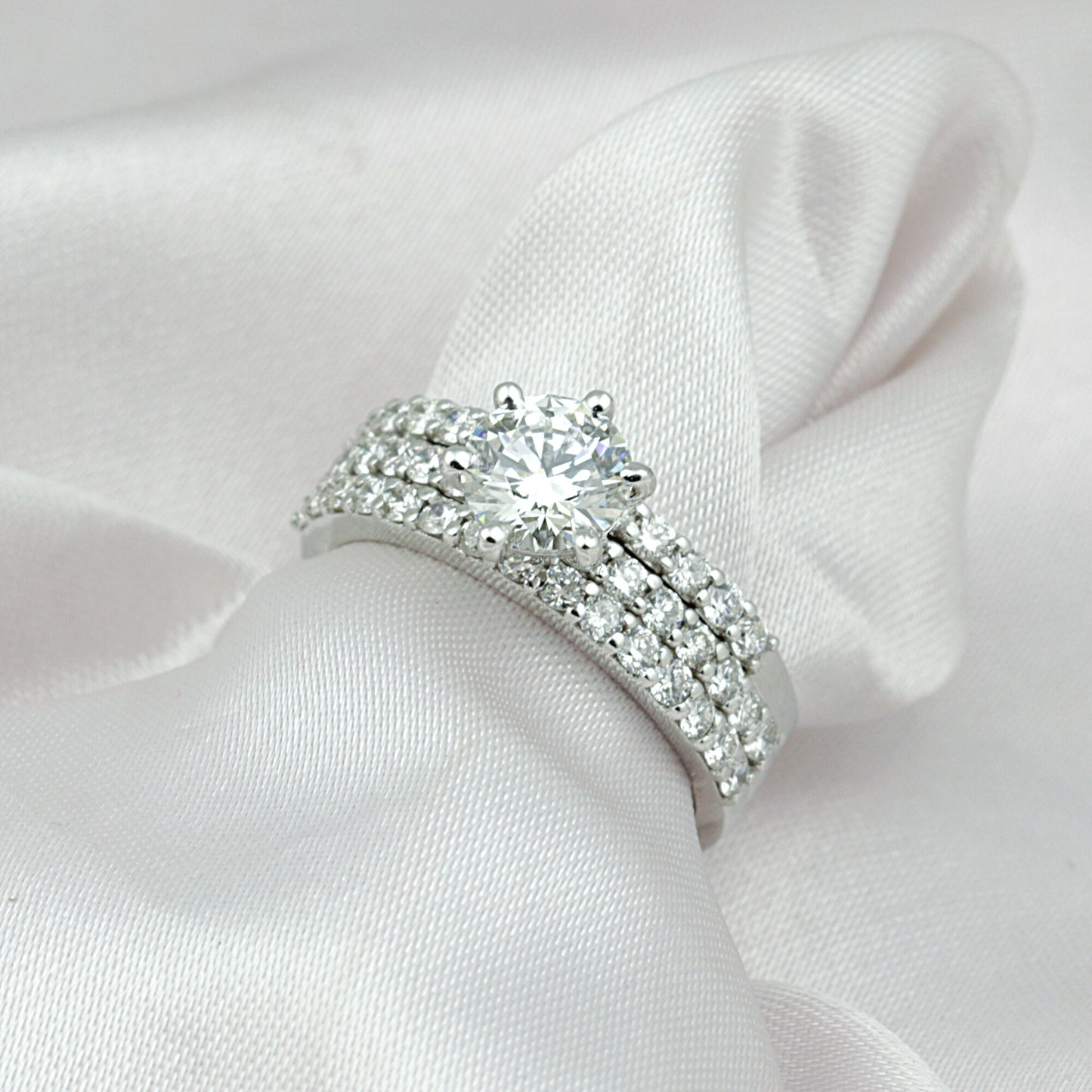 14K/18K Lab Grown Diamond Round Cut Ring for Women