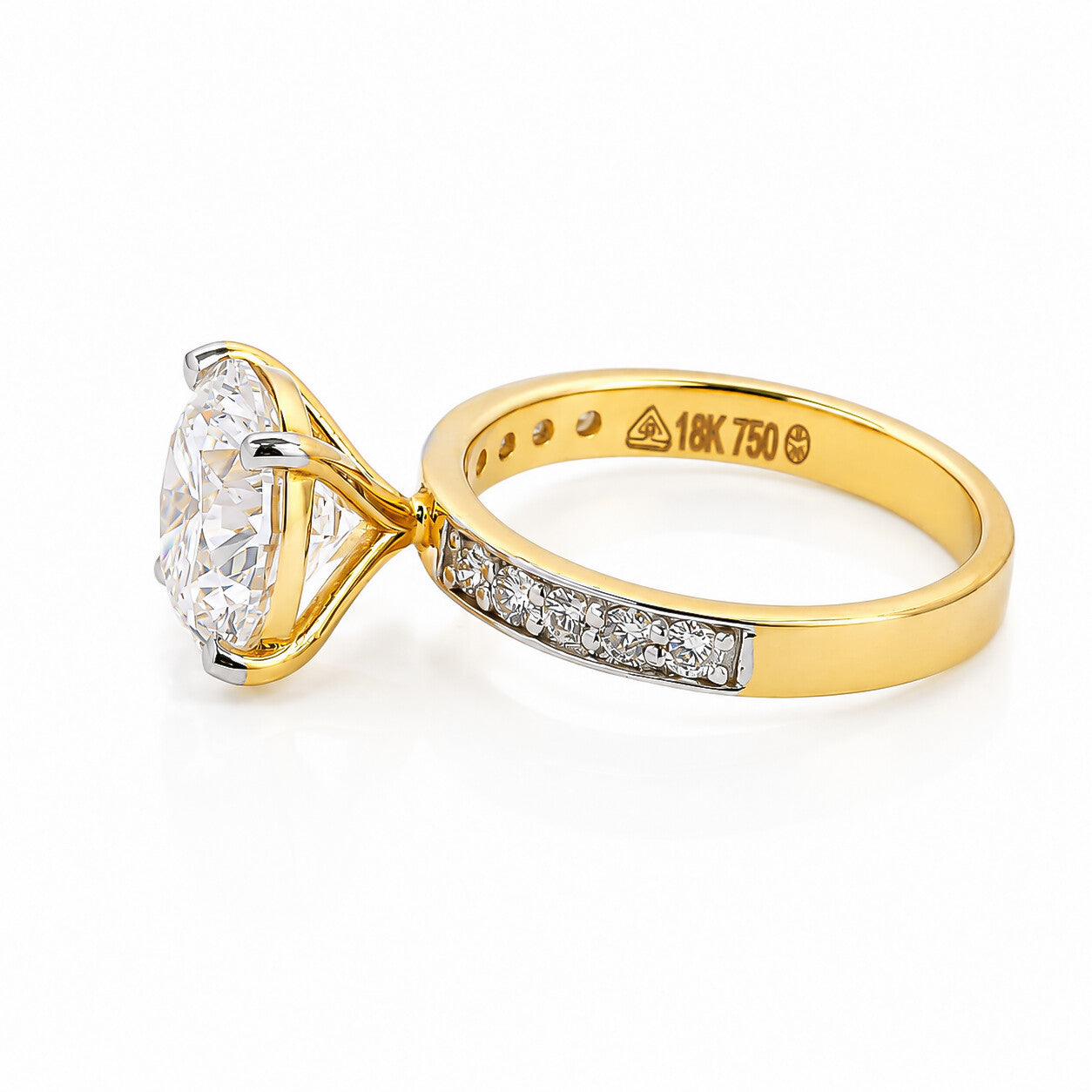 18K Lab Grown Diamond Round-Cut Halo Ring