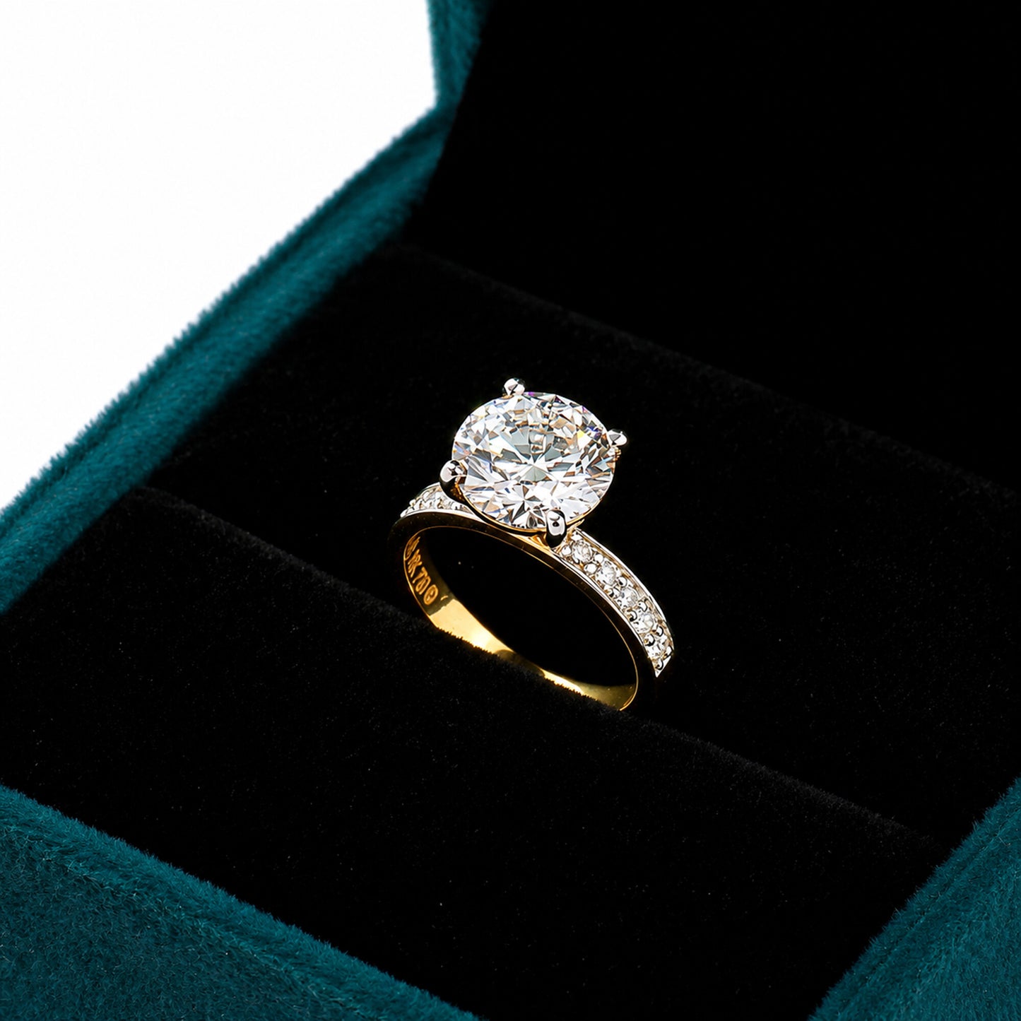 18K Lab Grown Diamond Round-Cut Halo Ring