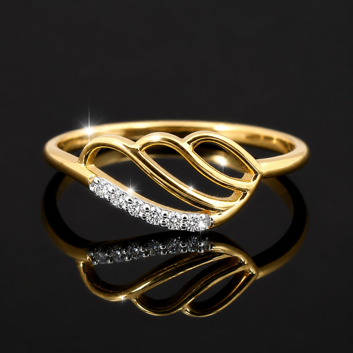 18K Lab Grown Diamond Round Delicate Cluster Ring | IGI Certified
