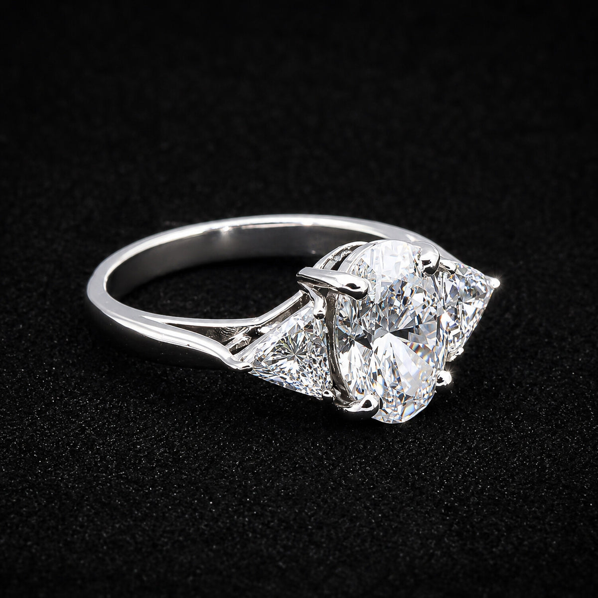 18K Lab Grown Diamond Oval Halo Ring (0.67 ct tw) - BIS Hallmarked Gold
