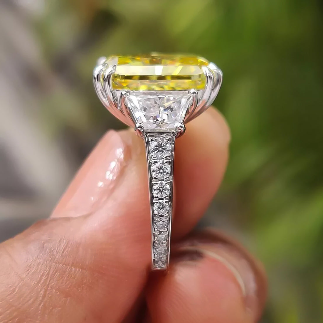 25.5ct DEW Champagne Moissanite Radiant Solitaire Ring
