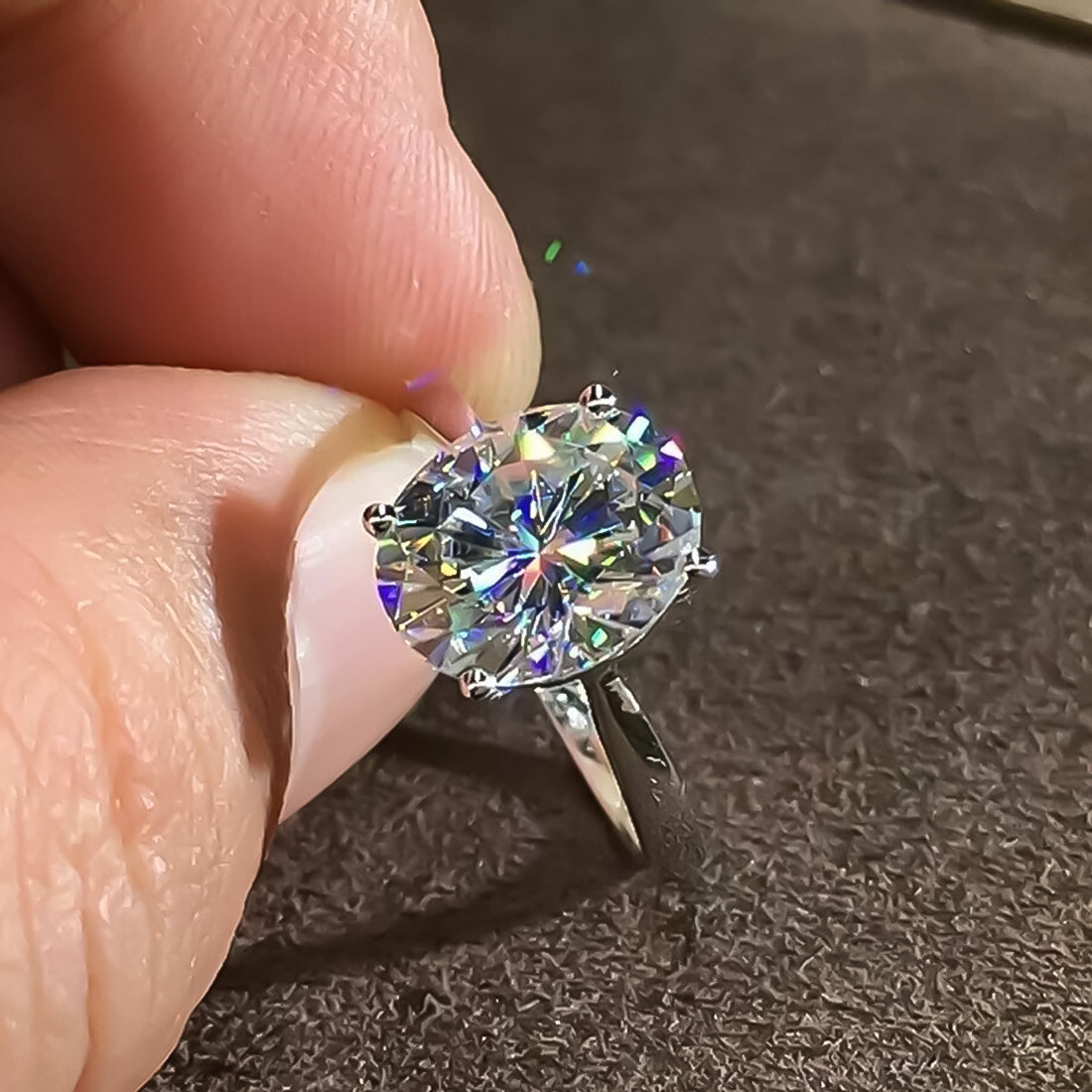 Solitaire 3.50 ct DEW Oval Cut White Moissanite in Engagement Ring 18K Gold Plated Verm 18K Gold Plated