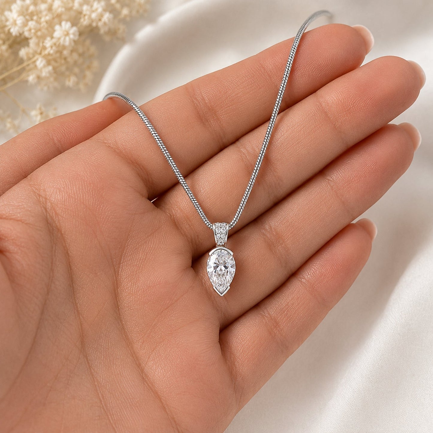 3.65 ct DEW White Moissanite Pendant Certified Gift for Her Christmas 18K Gold Plated V 18K Gold Plated