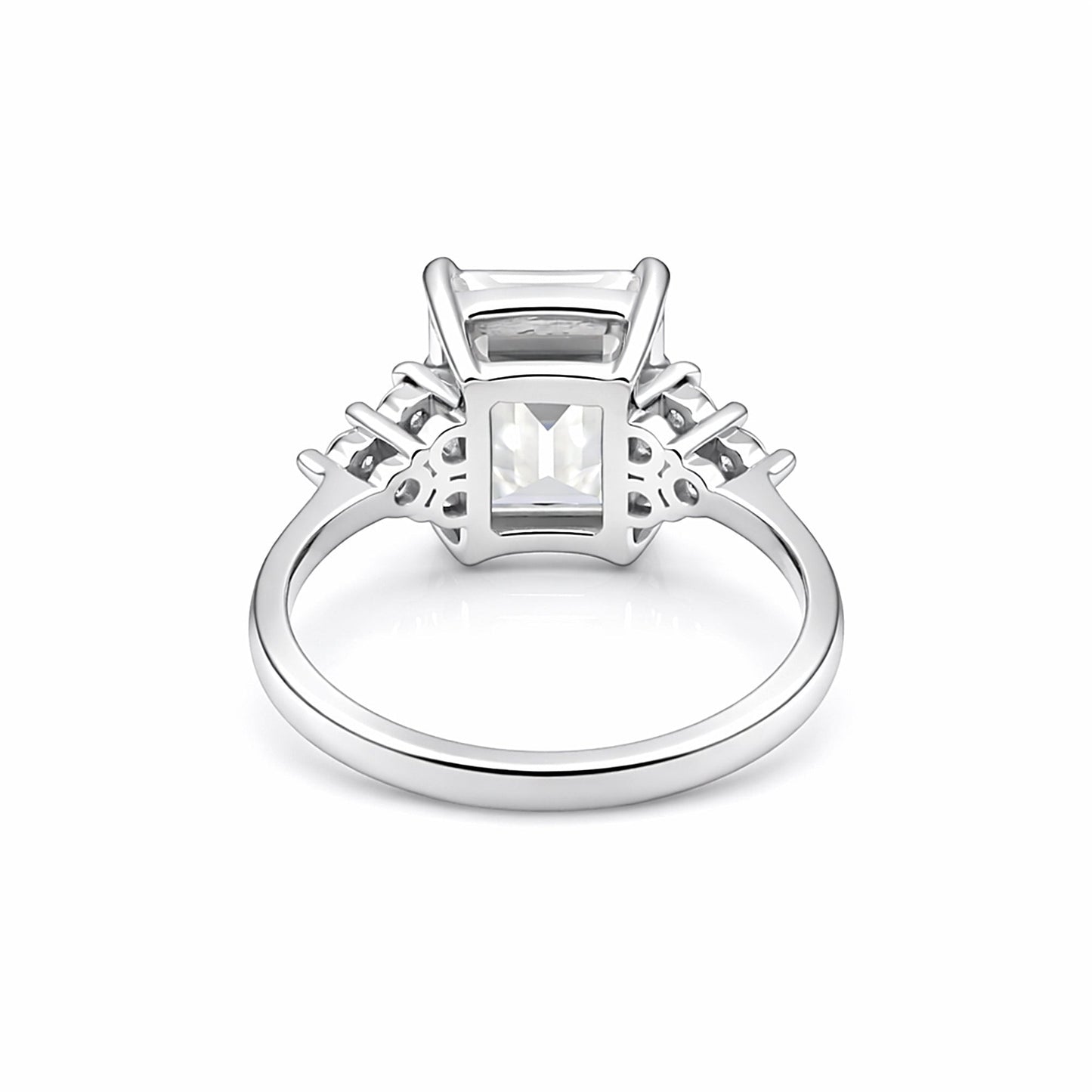 Detail of VS1 clarity emerald cut lab-grown diamond with stepped pavilion
