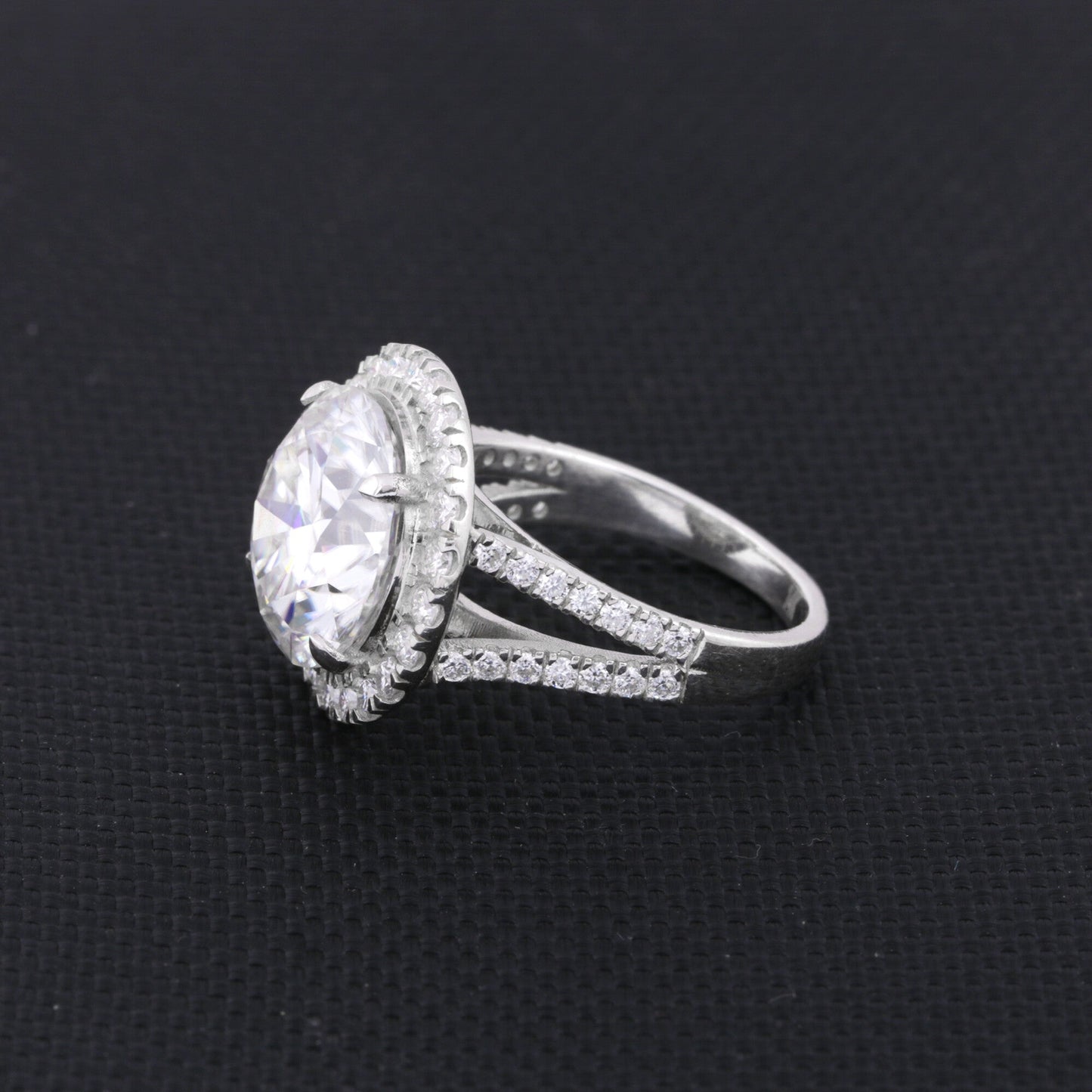 4.20 Ct Round Cut Lab Grown Diamond Ring - GEMHUB - View 3