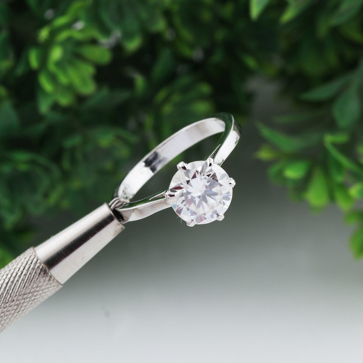 Close-up of round brilliant lab diamond, VS1 clarity, full table view