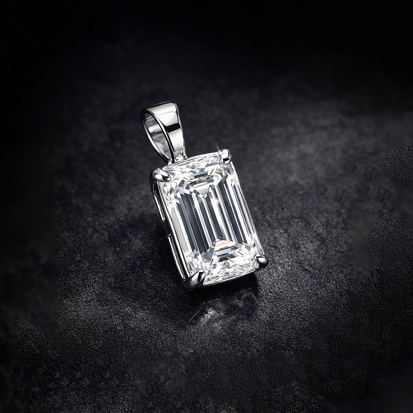 GEMHUB 3.30 Ct emerald cut lab-grown diamond pendant with VS1 clarity in 18k gold vermeil.