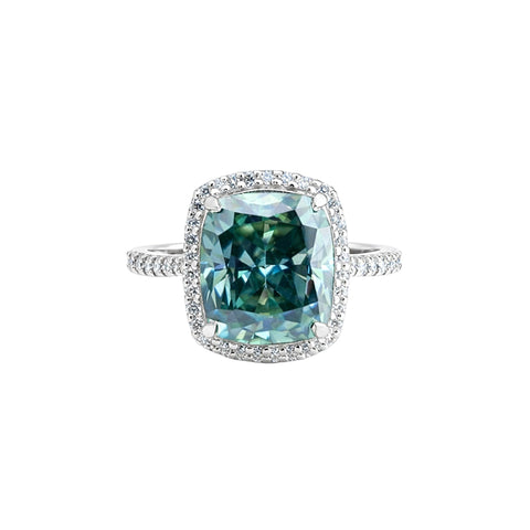 GEMHUB 5.00 Ct cushion cut blue lab-grown diamond ring with VS1 clarity, set in 18k gold vermeil with a halo of small diamonds.