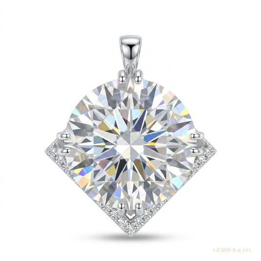 15 ct DEW White Moissanite Pendant in Gold Vermeil Certified Luxury Holiday Jewellery – white background main image