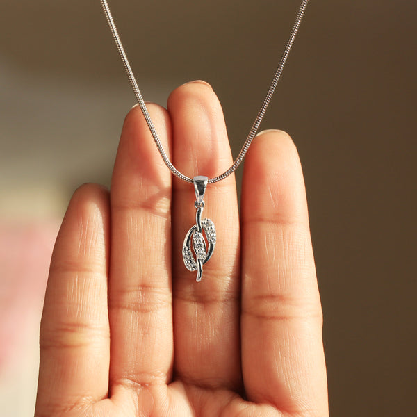 0.24 Ct IGI Certified Natural Diamond Pendant in 18K Gold Jewellery For Women