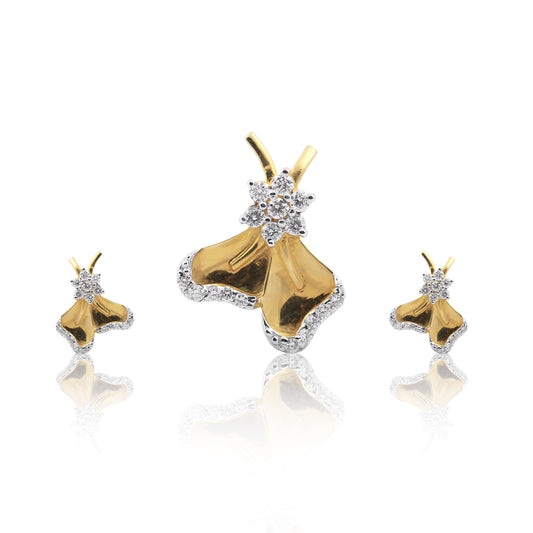 Blooming Petal Diamond Pendant Set