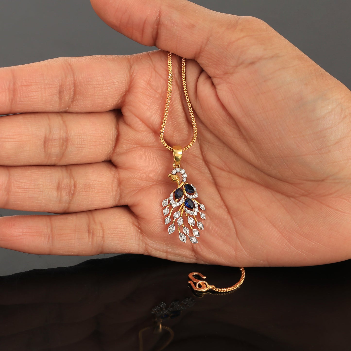 Engagement Gift Pendant 18K Gold 0.38 Ct IGI Certified Natural Diamond