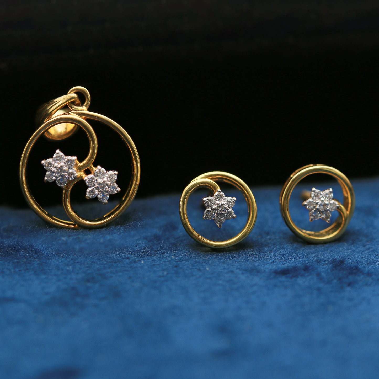 18KT 0.24 Ct. Natural Diamond Pendant And Earrings in  Yellow Gold