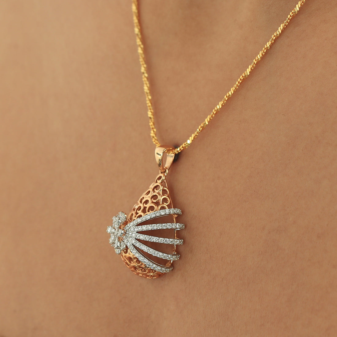 0.88ct Natural Diamond Pendant Necklace