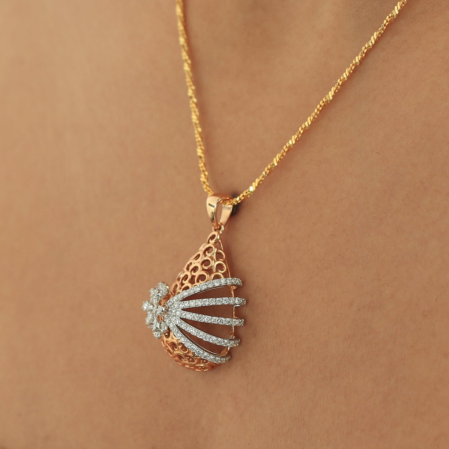 0.88ct Natural Diamond Pendant Necklace