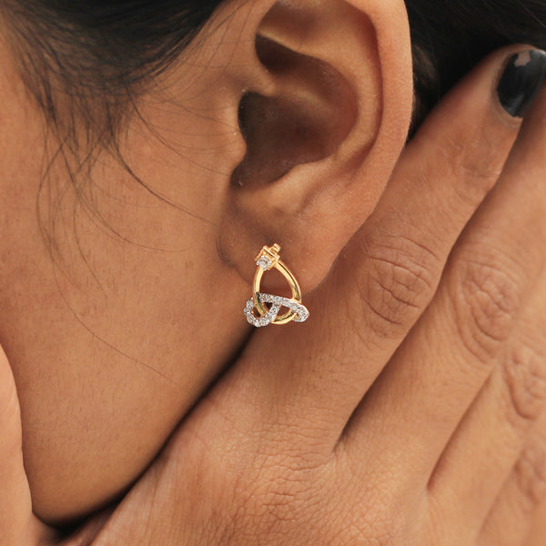 18KT Yellow Gold Pendant And Earrings Set with 0.60 Ct. Diamonds IGI Certified