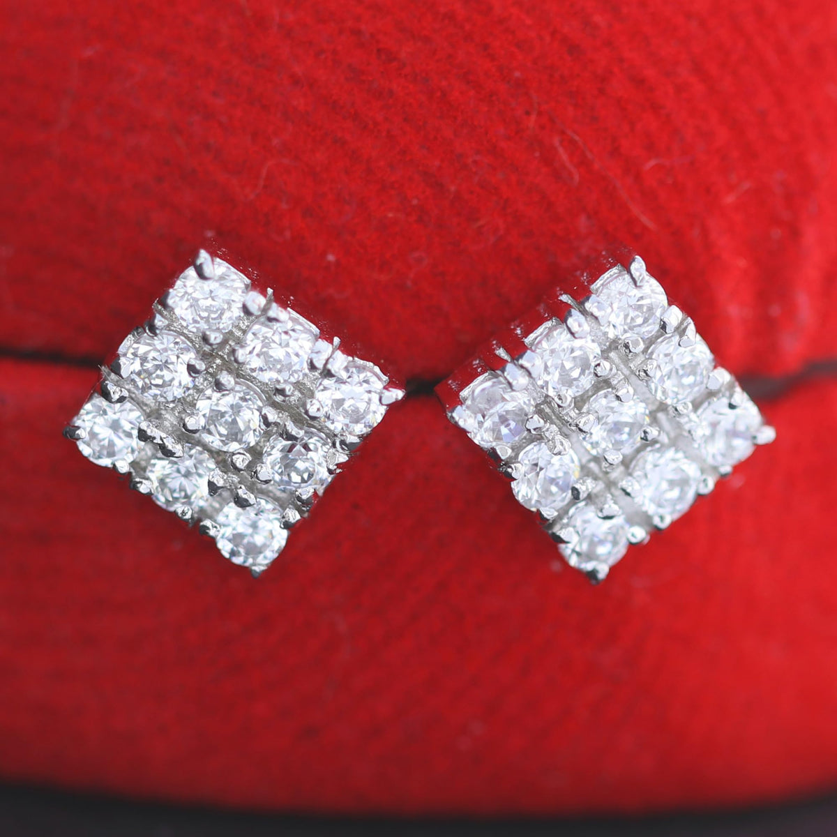 GEMHUB 925 Sterling Silver Gemstone Stud Earrings - White Zircon 5.60 Ct