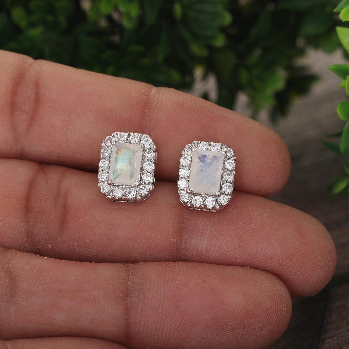 GEMHUB 925 Sterling Silver Gemstone Stud Earrings - White Zircon 7.95 Ct