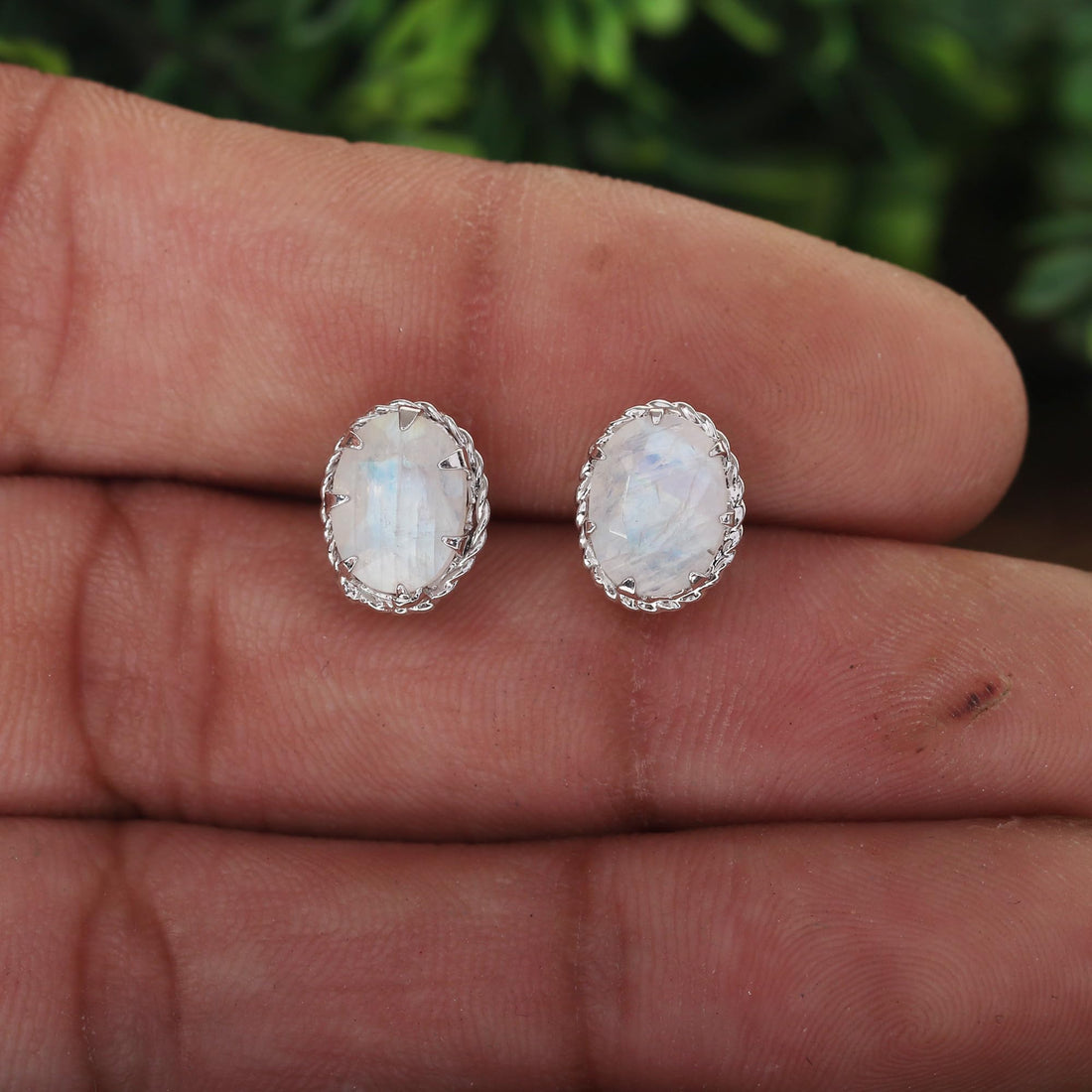 GEMHUB 925 Sterling Silver Gemstone Stud Earrings - White Moonstone 4.25 Ct