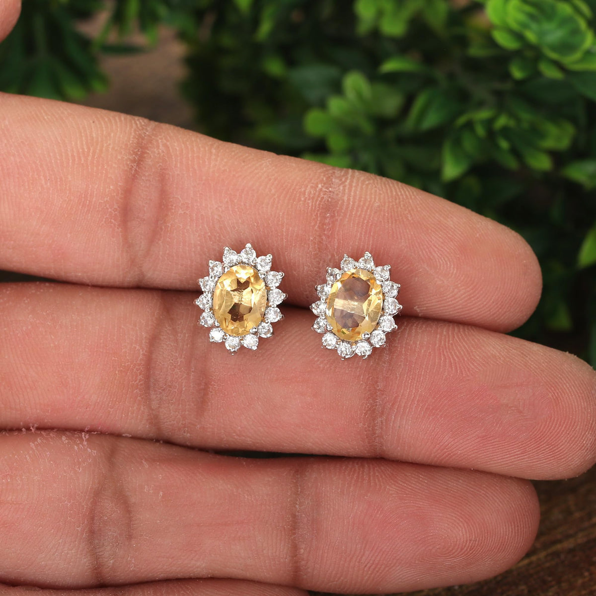 GEMHUB 925 Sterling Silver Gemstone Stud Earrings - Yellow Citrine 8.05 Ct