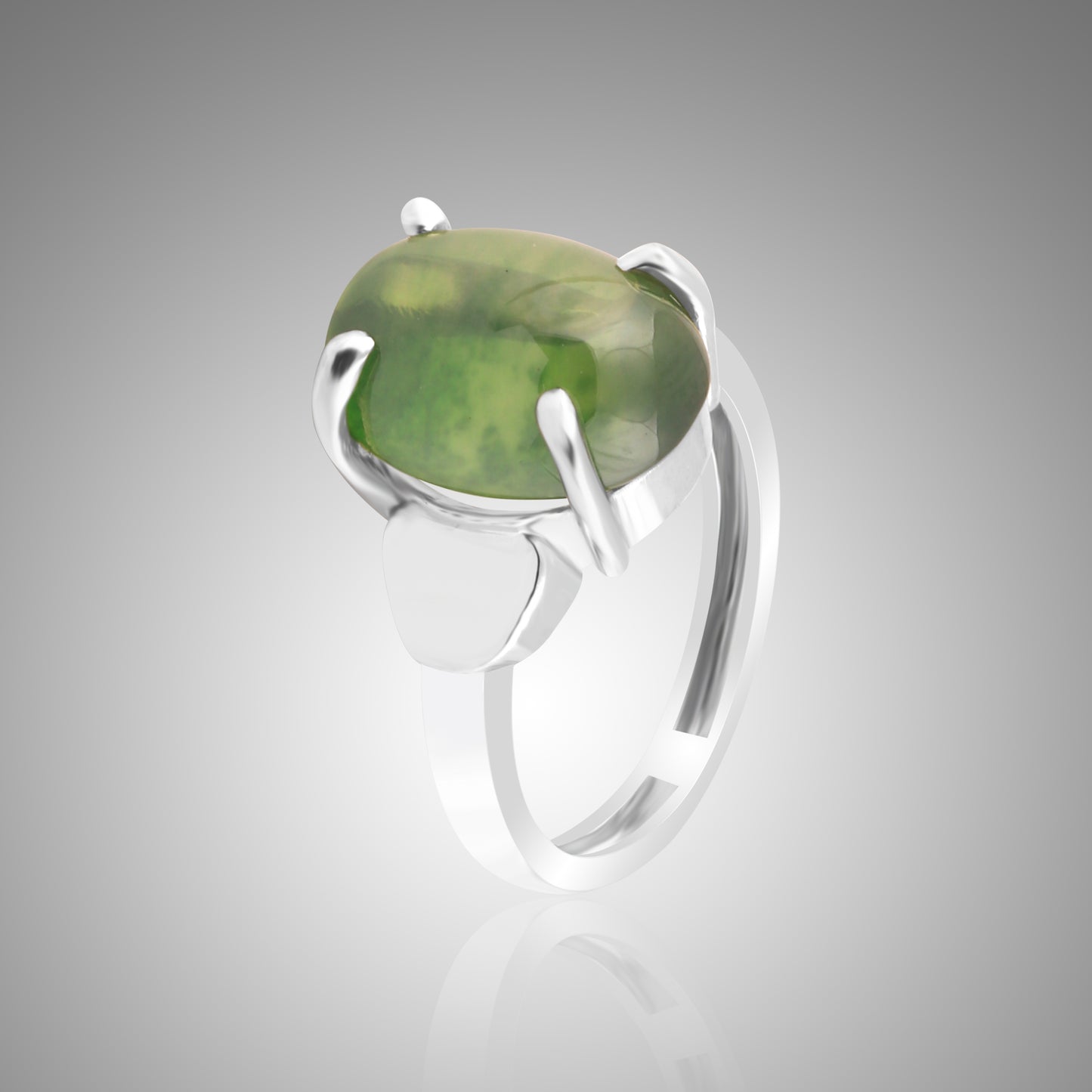 9 Ct Natural Oval Cabochon 6 Rays Green Star Sapphire 925 Sterling Silver Ring