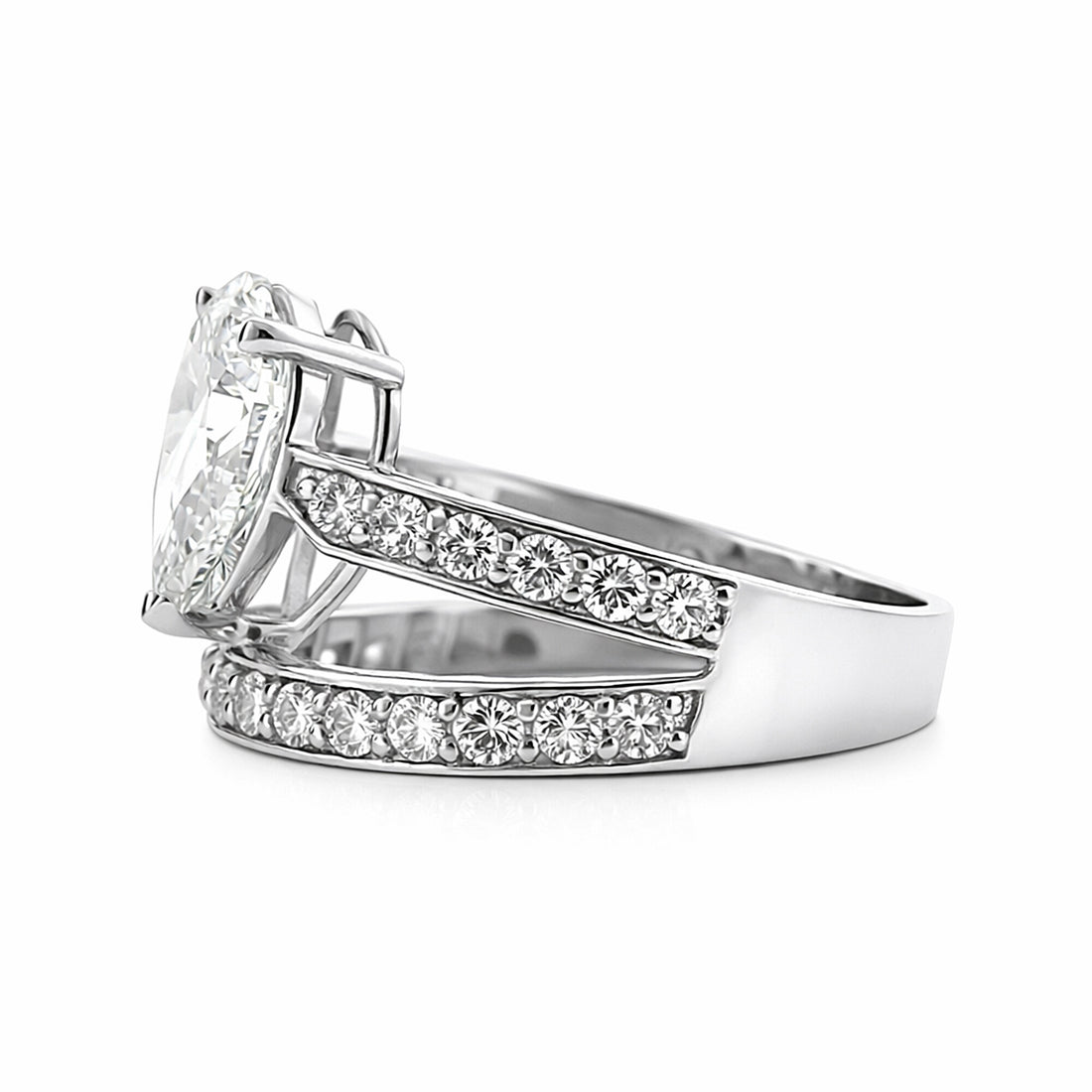 14K Lab Grown Diamond Pear Halo Ring | IGI Certified