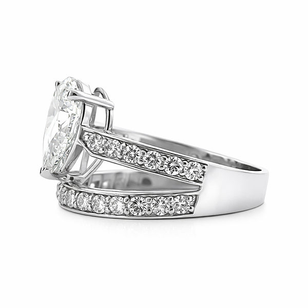 14K Lab Grown Diamond Pear Halo Ring | IGI Certified