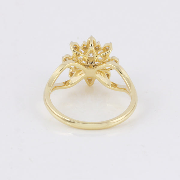 18K Lab Grown Diamond Oval Petite Halo Ring | IGI Certified