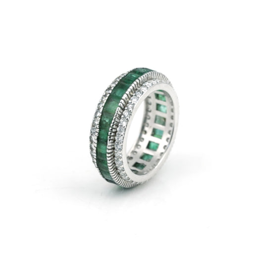 14K/18K Natural Emerald Round Cut Ring with Diamond Accents - BIS Hallmarked Gold