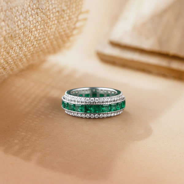 14K/18K Natural Emerald Round Cut Ring with Diamond Accents - BIS Hallmarked Gold
