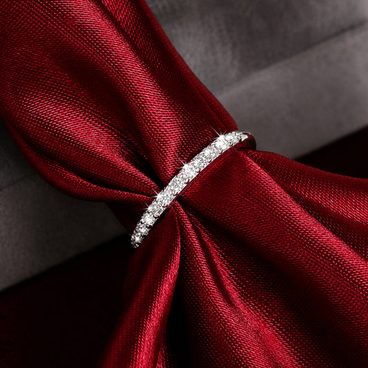 18K Lab Grown Diamond Round Cut Ring for Women